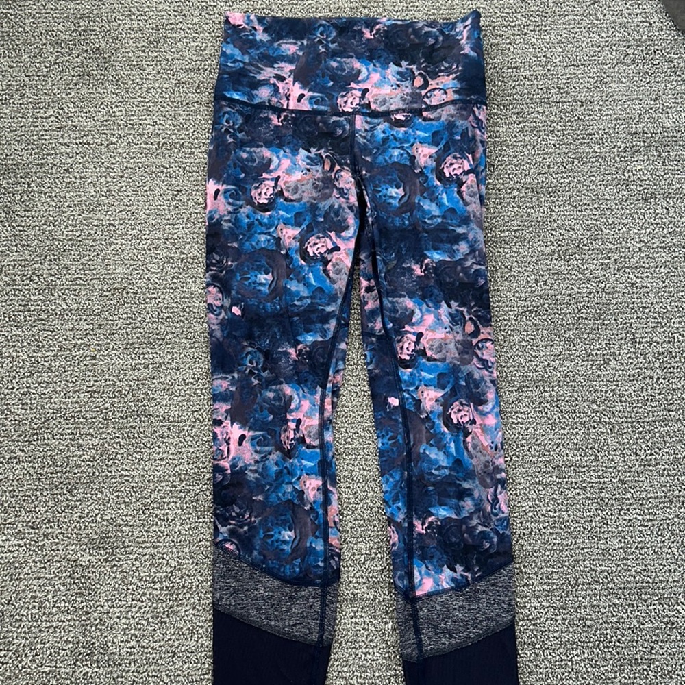 Lululemon mesh bottom leggings
